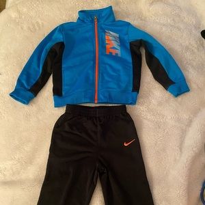 Nike cute track suite, 24 mths size
